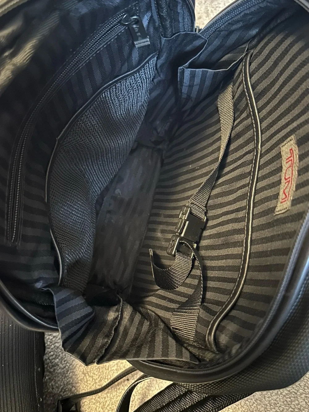 TUMI Black Backpack Sleek Everyday Carry GUC